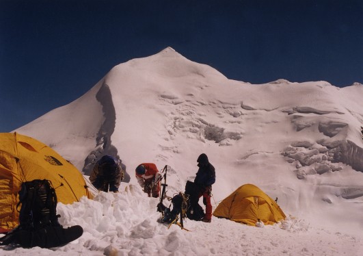 Himlung peak sponsor expedition start april 2010